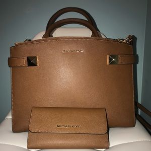 Michael Kors satchel & matching wallet
